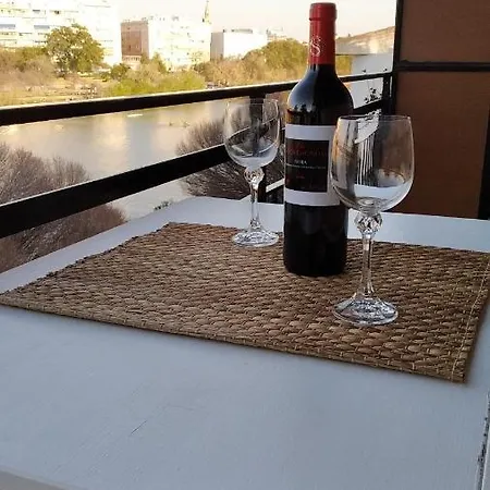 Apartamento Con Vistas Al Rio Guadalquivir En Triana, * Seville